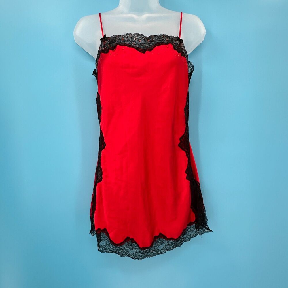 Vintage Victorias Secret Cami Small Red Lace Coquette Romantic Lace Y2K Feminine